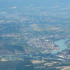 Flugwegposition um 12:53:54: Aufgenommen in der Nähe von Arrondissement de Tournon-sur-Rhône, Frankreich in 1466 Meter